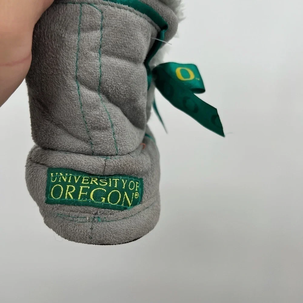 Oregon University of Oregon Kids Slippers Size S 11/12